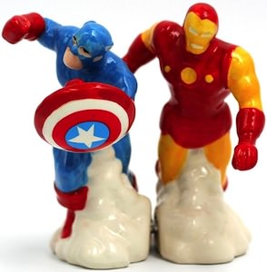 Captain America And Iron Man Salt And Pepper Shaker Set